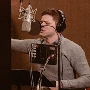 Video: Isa Briones & Jeremy Jordan Record 'First Real Love' from JUST IN TIME