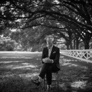 Lyle Lovett Confirms New Details for Fall Tour Including Carnegie Hall Show