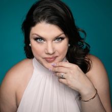 Review: Grammy Nominee Jane Monheit Makes OC Return at Irvine Barclay