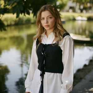 Jade Bird Releases New EP 'Burn the Hard Drive' Ahead of Tour