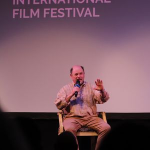 Jason Alexander Will Teach Five-Day Acting Masterclass on Long Beach Island