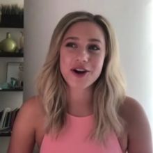VIDEO: Lili Reinhart Talks RIVERDALE on LATE NIGHT WITH SETH MEYERS
