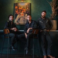 Pop Folk Trio Raynes Embarking on U.S. Tour in Support of New EP 'Bloom'