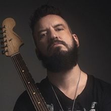 Canadian Rocker Robb Nash Releases New Single 'This Is War'