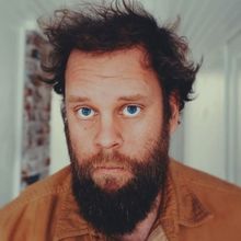 Jeffrey Martin Confronts Callous Homophobia on 'Red Station Wagon' Single