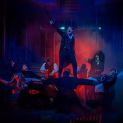 JEKYLL & HYDE Continues at Broadway Playhouse in Chicago