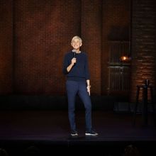 ELLEN DEGENERES: FOR YOUR APPROVAL Will Premiere Globally on Netflix This Month
