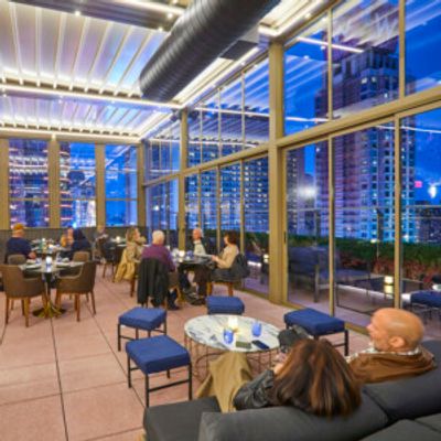 Review: VOCO ROOFBAR-Make it Your Favorite in the Theater District