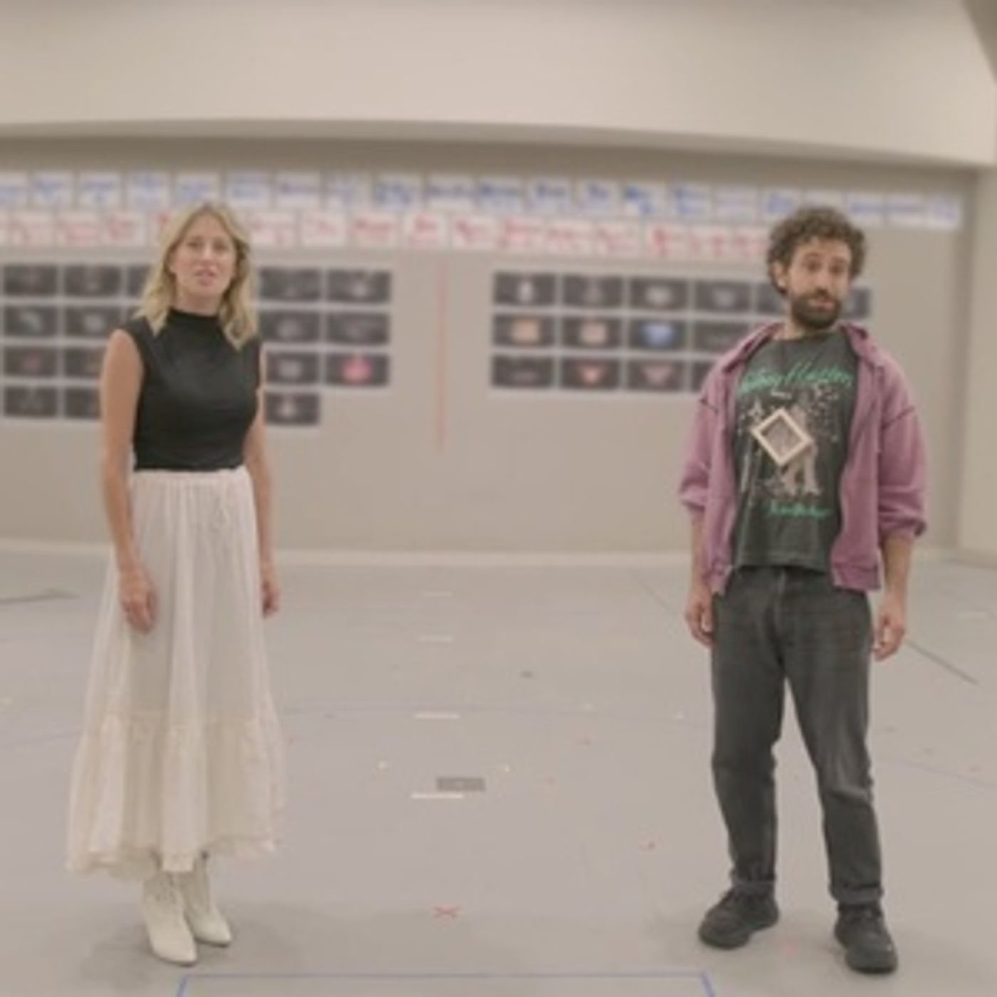 Wake Up With BroadwayWorld September 26, 2025- CHICAGO Welcomes Mira Sorvino and Bianca Marroquin and More!  Image