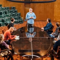 BWW Review: THE ANTIPODES, National Theatre