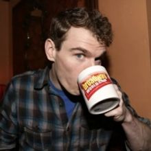 Wake Up With BWW 12/16: Broadway-Bound HOUDINI Musical in the Works, and More!