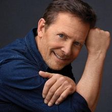 Michael J. Fox To Receive Inaugural Visionary Award At DaVinci International Film Fes