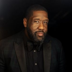 Adam Blackstone Unveils Tracklist for 'A Legacy Christmas'