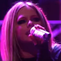 VIDEO: Avril Lavigne Performs 'Tell Me It's Over' on LATE NIGHT WITH SETH MEYERS