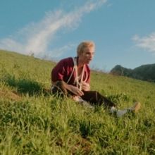 Bennett Coast Releases New Single & Video 'Deep End'