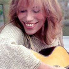 Carly Simon Releases Legendary 'Live At Grand Central'