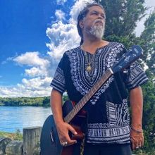 Mwalin DaPhunkee Brings Solo Show SOUL, BLUES & GROOVES to the Sandbar Lounge