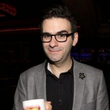 Wake Up With BWW 8/18: Adam Pascal and Olivia Valli to Lead PRETTY WOMAN Tour, and Mo