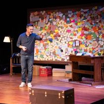 Review: EVERY BRILLIANT THING at Fulton Theatre