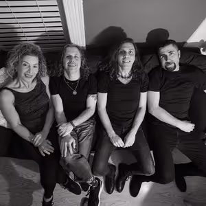 The Machine Brings Three Decades Of Pink Floyd Mastery To The Warner Theatre 