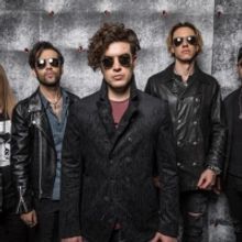 VELVET CHAINS Share Dark Single 'LAST DROP'