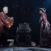 BWW Review: Touring CHRISTMAS CAROL Lights up the Season