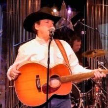 Acclaimed George Strait Tribute Performer Derek Spence Takes The Irving Arts Center 