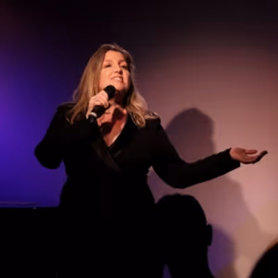 Review: Jenn Bornstein's Touching Tribute DIARY OF A PIZZA BAGEL'S DAUGHTER at Don't Tell Mama