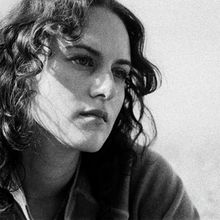 LA Singer-Songwriter Emma Ayzenberg to Release Debut LP 'Child of Saturn'