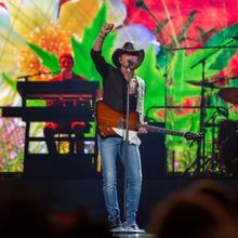 Review: TIM MCGRAW: STANDING ROOM ONLY TOUR 2024 at Xcel Energy Center