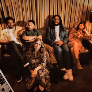 Video: Lake Street Dive Unveils Live Version of 'Twenty-Five' Ahead of New Album