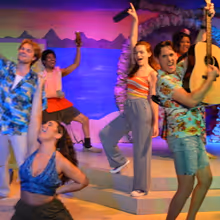 Review: ESCAPE TO MARGARETAVILLE at Cornwell’s Turkeyville