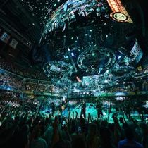 Photos: Garth Brooks Kicks Off BLAME IT ALL ON MY ROOTS Tour in Indianapolis