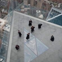 Video: HARRY POTTER AND THE CURSED CHILD Cast Performs 'Wand Dance' Atop Edge at Huds