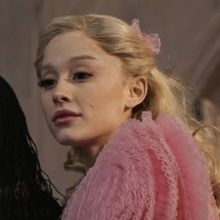 Video: A Week on the WICKED Set with Ariana Grande