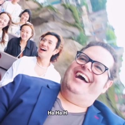 Video: Josh Gad Visits Arendelle in Disneyland Hong Kong