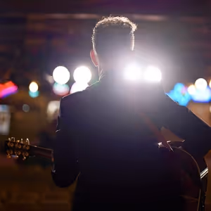 Lyle Lovett And His Acoustic Group are Coming To DPAC in September