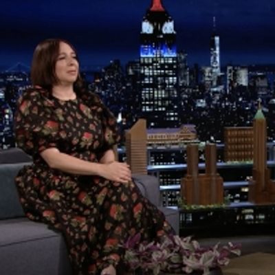 VIDEO: Maya Rudolph and Jimmy Fallon Scat to The Roots on THE TONIGHT SHOW