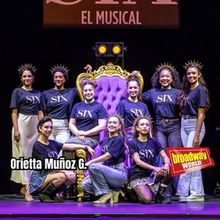 FOTOS: La presentación oficial y la puesta de largo de SIX EL MUSICAL en la Gran Ví