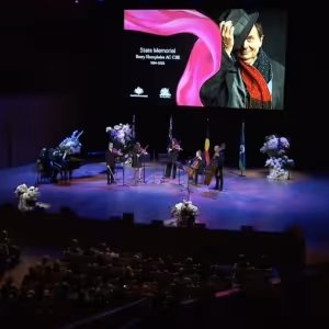 Video: Watch the Memorial Service for Barry Humphries at the Sydney Opera House