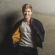 Mae Martin to Embark on Debut Tour 'I’m A TV'