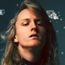 Fox Revett Releases New Single 'Twice'