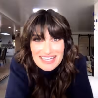 VIDEO: Idina Menzel Talks FROZEN, Parenting During the Pandemic and More on THE DREW…