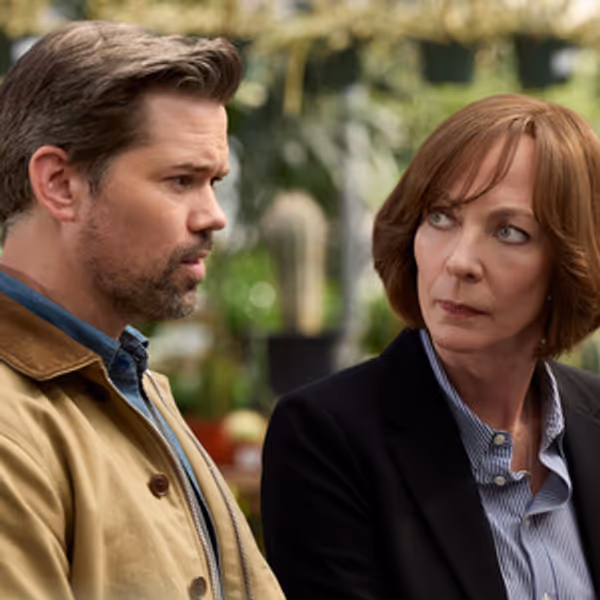 Video: Andrew Rannells and Allison Janney Star in MISS YOU, LOVE YOU Trailer - Broadway Theater Video