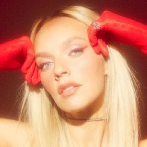 Zolita Returns With New Album 'Queen Of Hearts' in May