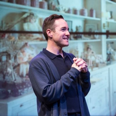 Review: BUYER & CELLAR Delights at RENAISSANCE