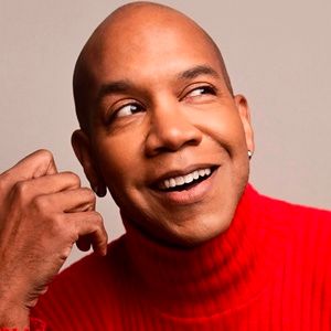 Video: Let Darius De Haas Carry You This Christmas