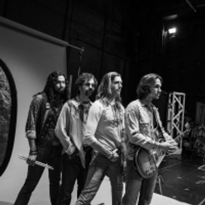 Photos & Video: ALMOST FAMOUS Cast Captured by Famed Rock Photographer Neal Preston