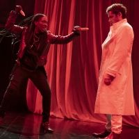 BWW Review: Kate Hamill's Clever Take On DRACULA Bites Back At Toxic Masculinity