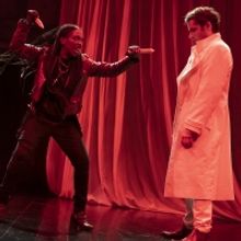 BWW Review: Kate Hamill's Clever Take On DRACULA Bites Back At Toxic Masculinity